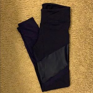 ALO Shelia Leggings